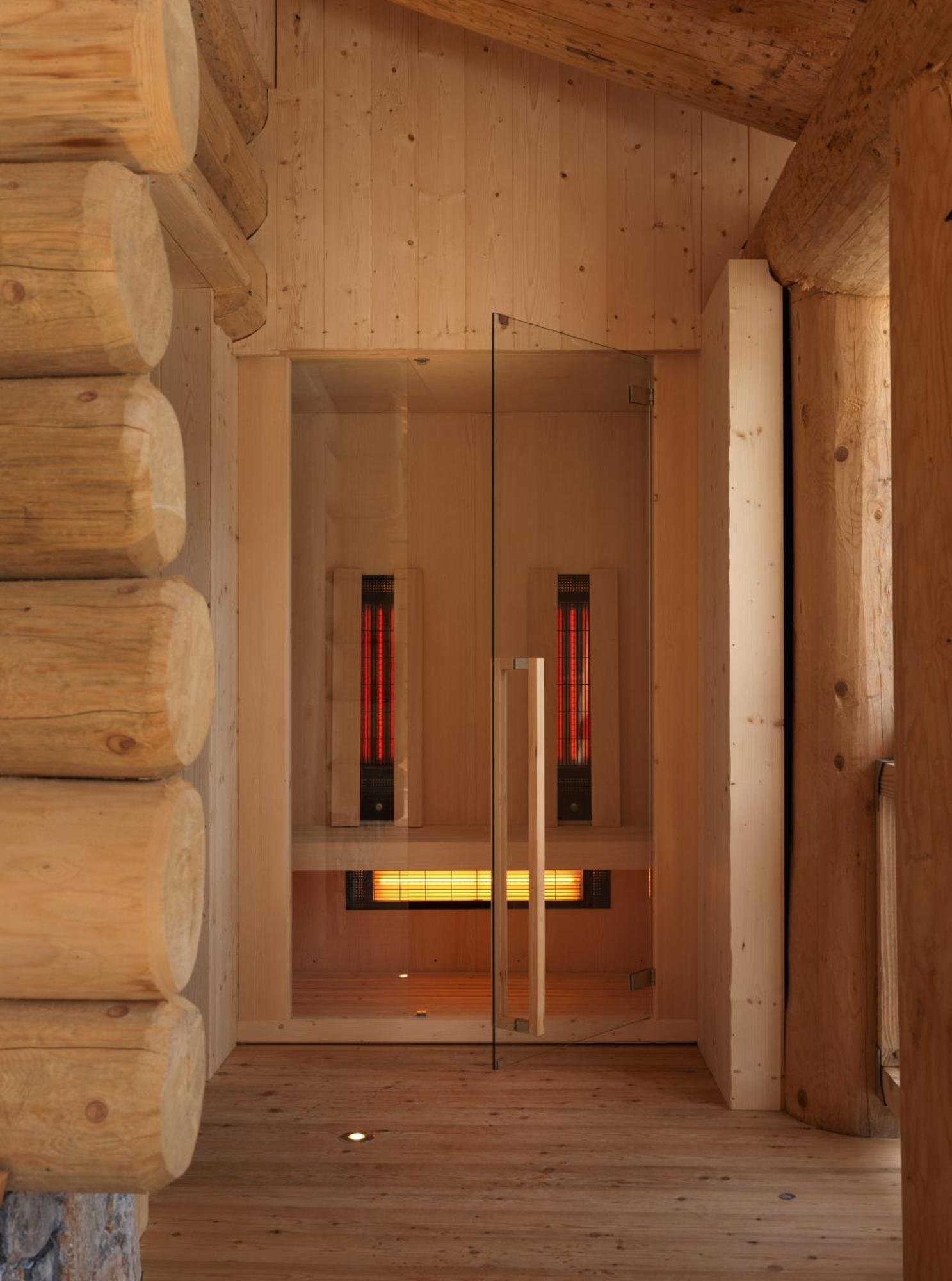Hotel Haus Michaela Sappada Exterior photo